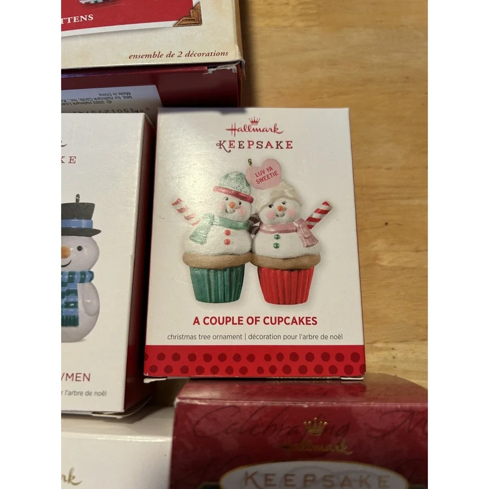 Hallmark Keepsake Ornaments Snowman Lot Of 7 Cupcakes Hugs Ice Skating Snowflake